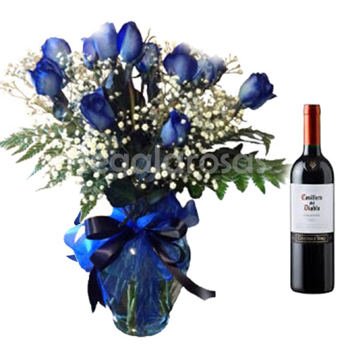 Regala Rosas Azules con vino para ellos